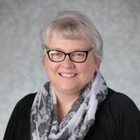 Linda Rettig Headshot